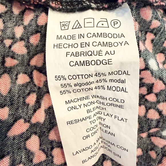 Michael Kors Boat Neck Heart Print Blouse Valentine Cottagecore Size Large - Picture 8 of 8